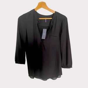 NWT NYDJ Black Flowy Collarless Long Sleeve Blouse w/ Pleats down the Back